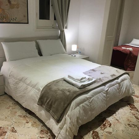 B&B A Casa Di Paola Лече Екстериор снимка