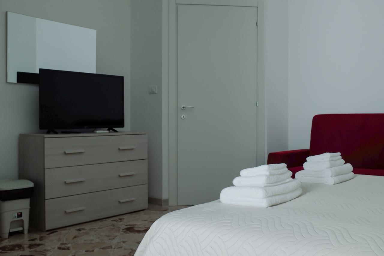B&B A Casa Di Paola Лече Екстериор снимка